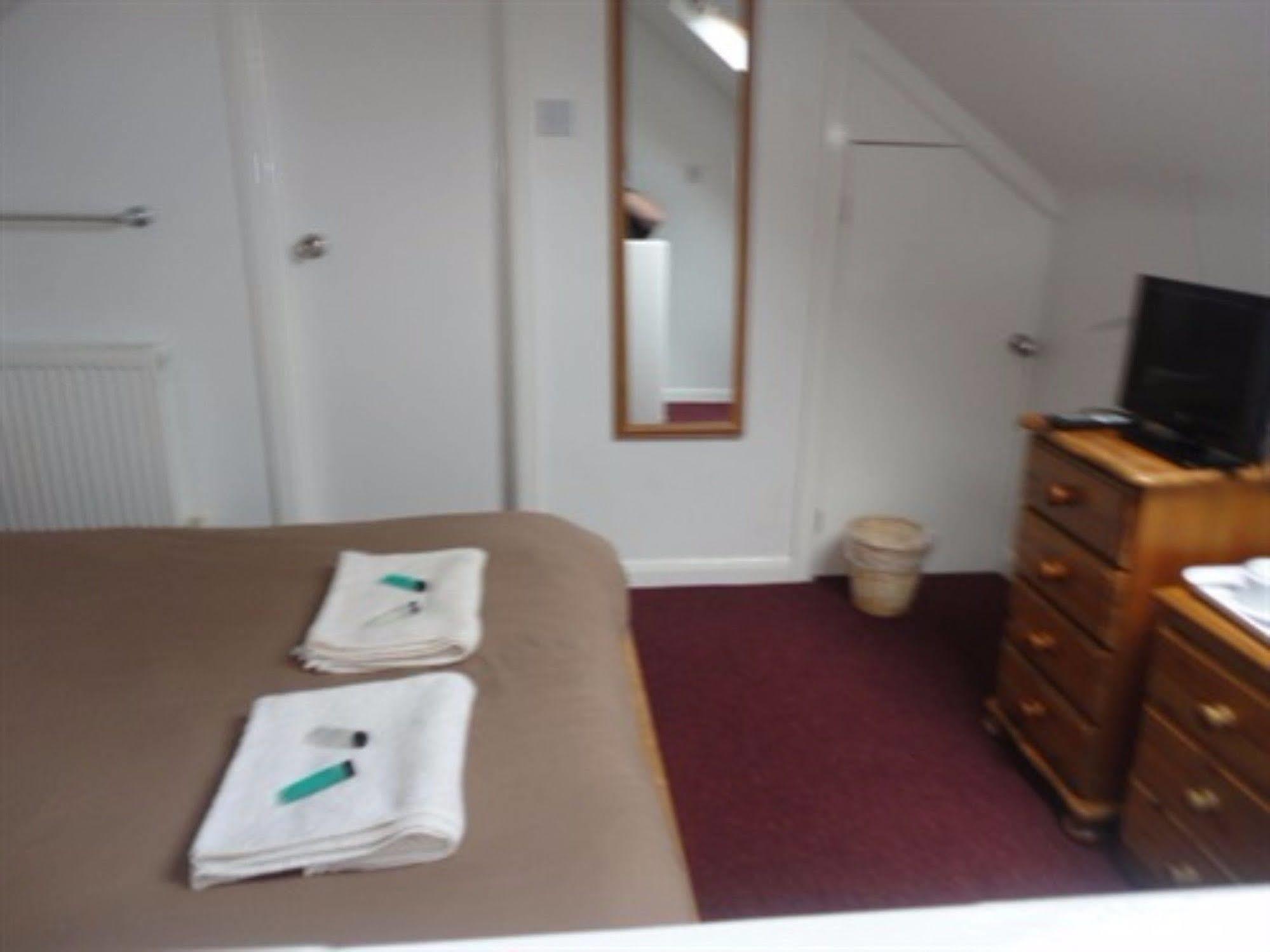 וויימות' Charlotte Guest House מראה חיצוני תמונה